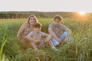 une mère et ses 2 fils