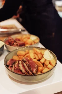 plat de magret avec ses pommes de terre